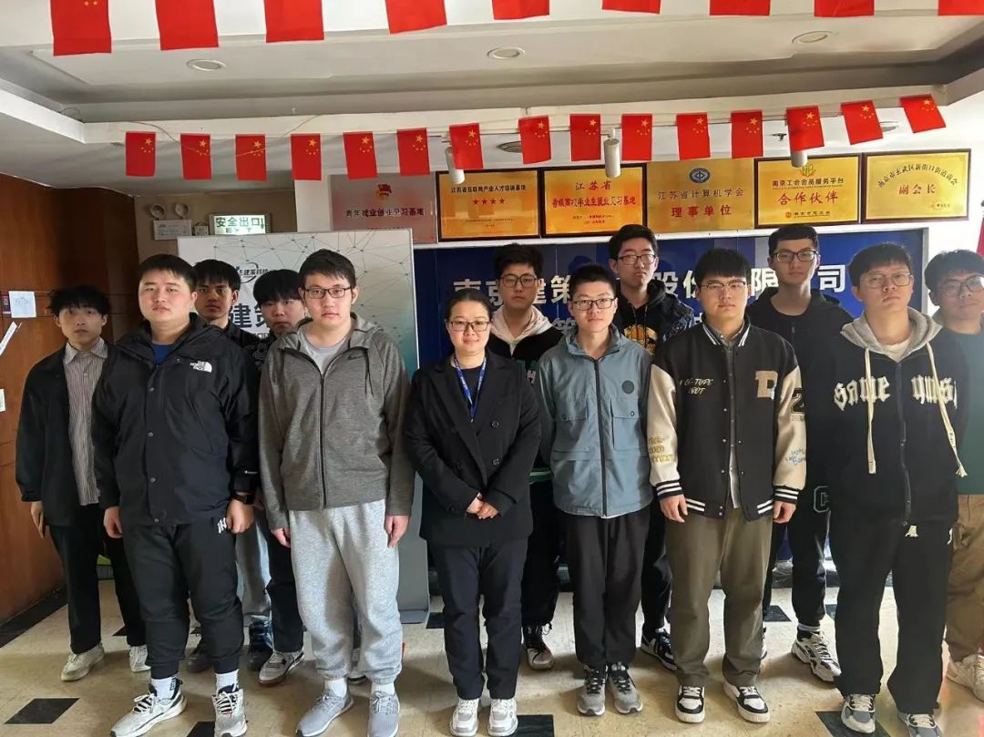 春天最美，萬(wàn)物復(fù)蘇，正是學(xué)習(xí)的好時(shí)光